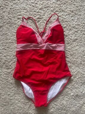 Vineyard Vines Red One-Piece Swimsuit Size XL Preowned